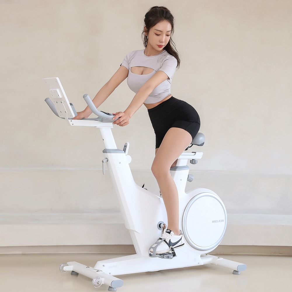 멜킨 실내자전거 젠틀 마그네틱 스피닝 스핀바이크 가정용 사이클 헬스 운동 기구 15kg